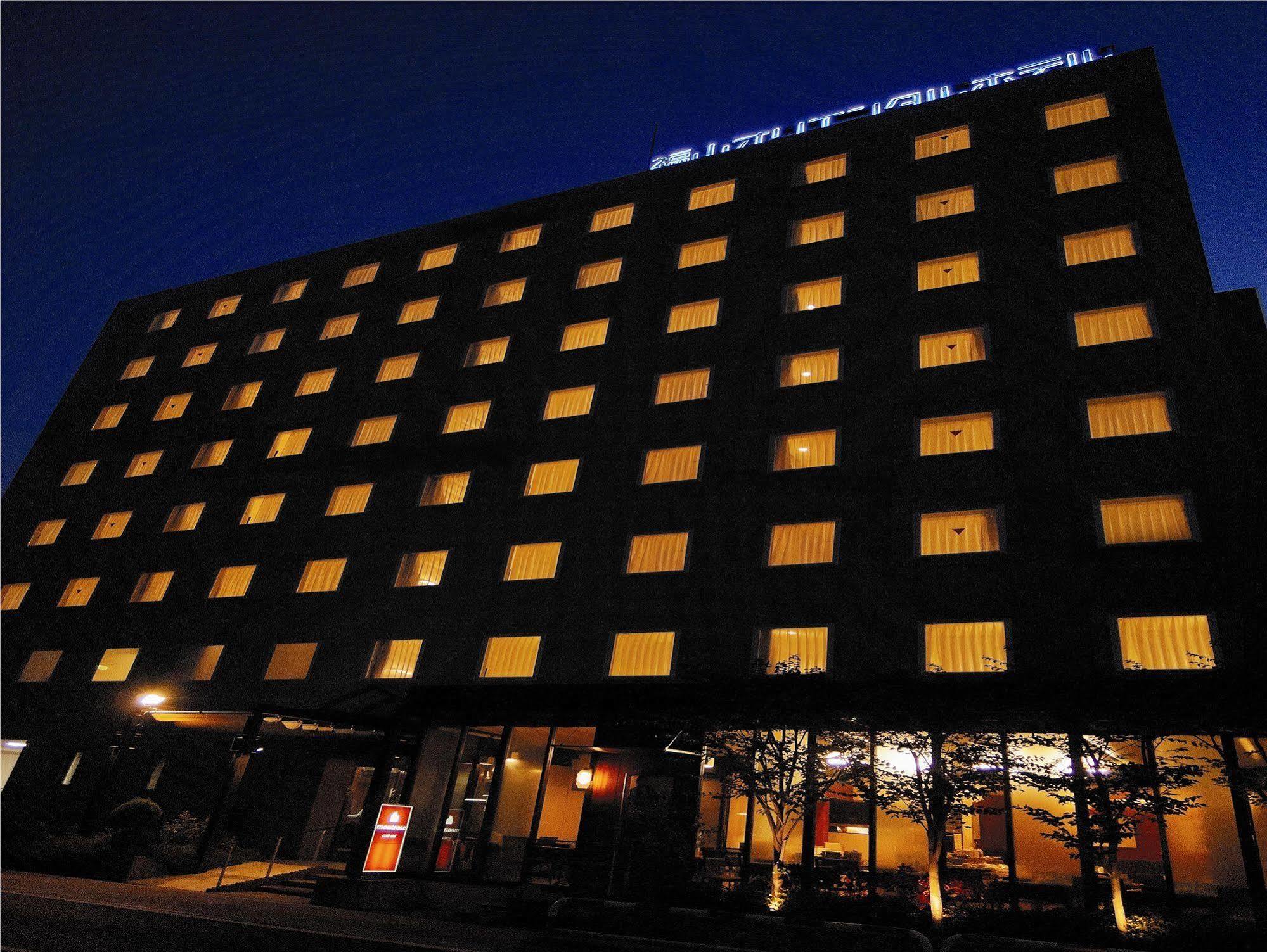 Fukuyama Oriental Hotel Exterior foto